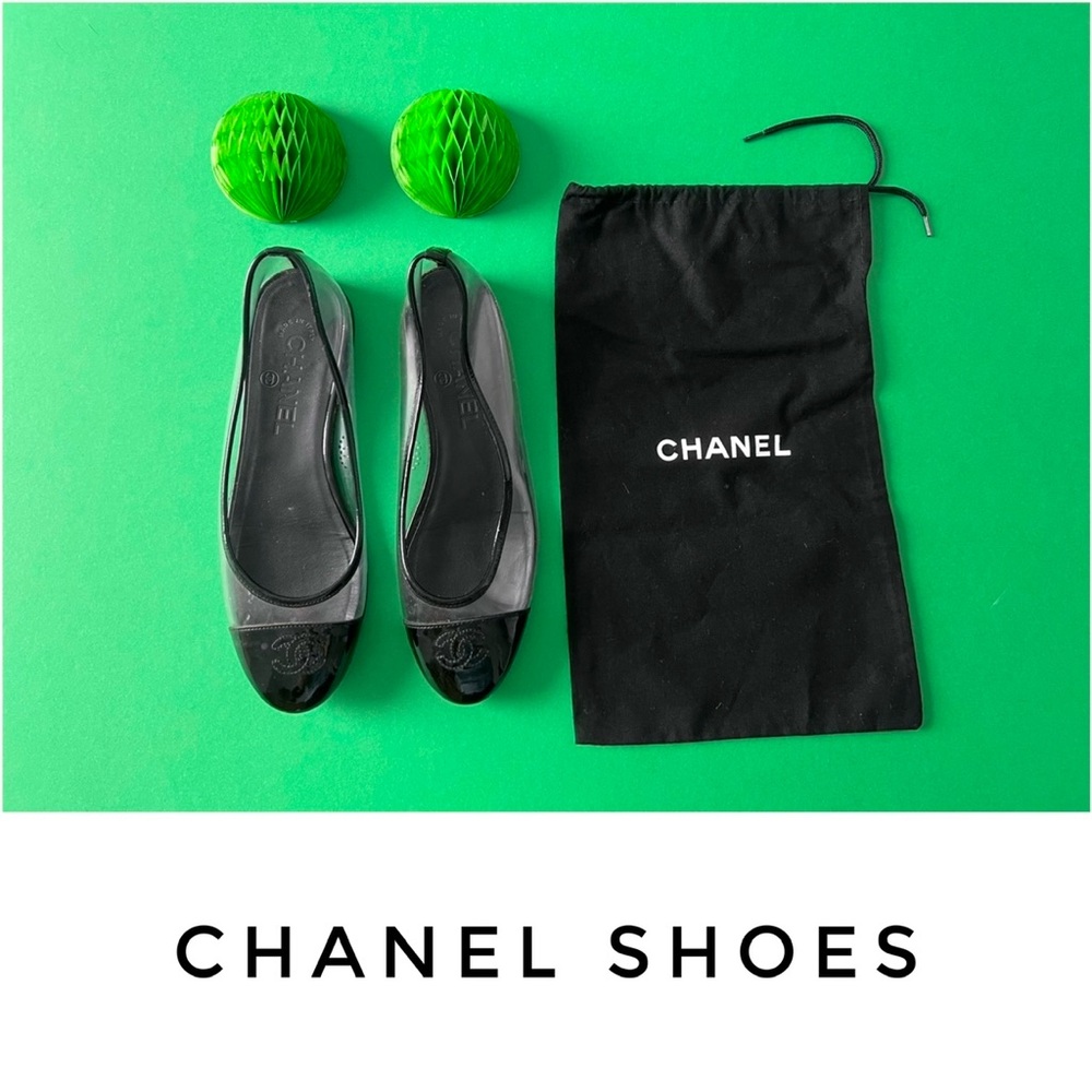CHANEL Black Flats